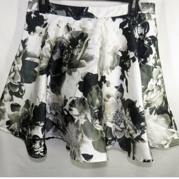 Black Gray Floral Circle Skirt,Zip Back,Crinoline - Picture 5 of 9